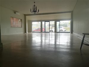 210 m² Commercial space in Glenwood