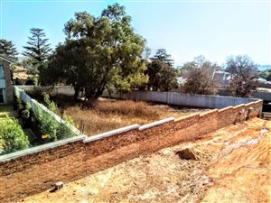 920 m² Land available in Bedfordview