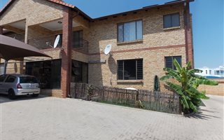 3 Bedroom Townhouse in Elandshaven