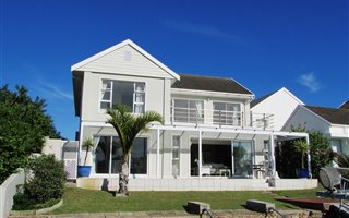 4 Bedroom House in Royal Alfred Marina