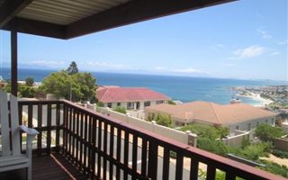 4 Bedroom House in Mountainside