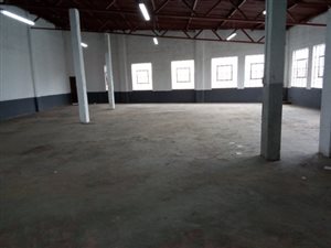 400 m² Commercial space in Springfield Park
