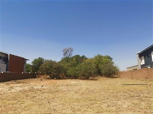 1350 m² Land available in Hazeldean (Silverlakes Surroundings)