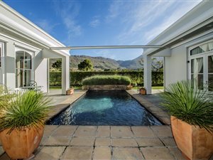 4 Bed House in Steenberg Estate