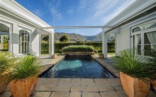 4 Bedroom House in Steenberg Estate