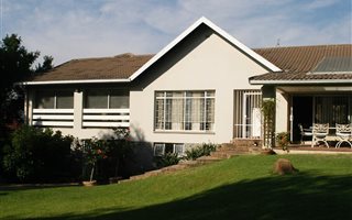 4 Bedroom House in Petervale