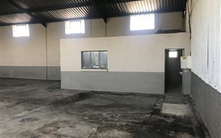 270 m² Industrial space in Dunswart