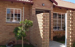 2 Bedroom Simplex in The Reeds
