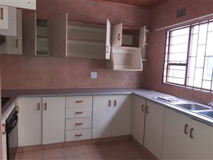 8 Bed House in Parkridge