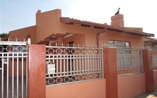 3 Bedroom House in Lawley