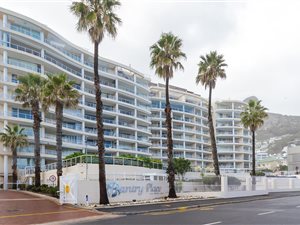 3 Bed Apartment in Bantry Bay