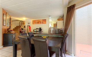 3 Bedroom Townhouse in Weltevreden Park