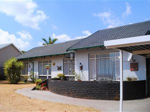 3 Bed House in Dan Pienaarville