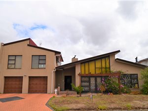 4 Bed House in Sarepta