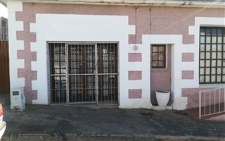 2 Bedroom House in Grahamstown Central