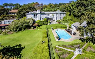 5 Bedroom House in Bishopscourt