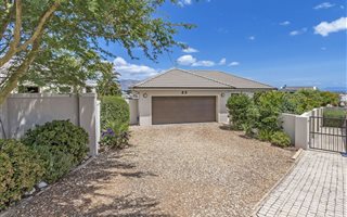 3 Bedroom House in Fernwood Estate