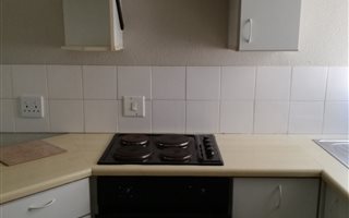 2 Bedroom Townhouse in Lakeside