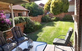 3 Bedroom Townhouse in Honeydew Manor