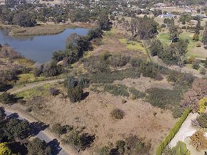 1.1 ha Land available in Beaulieu