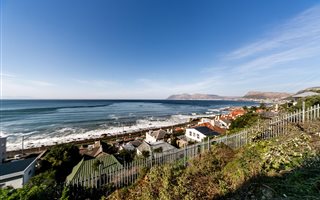 1939 m² Land available in St James