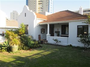 3 Bedroom House in Beachroad