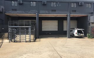 1400 m² Industrial space in Eastgate
