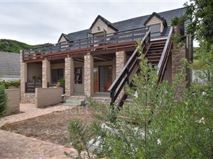 4 Bed House in Welcome Glen