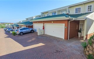 3 Bedroom Duplex in Mt Edgecombe