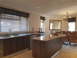 4 Bed House in Die Bos