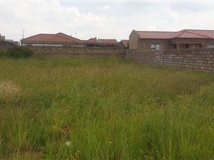 480 m² Land available in Villa Liza