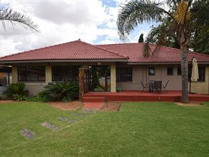 4 Bed House in Naudeville