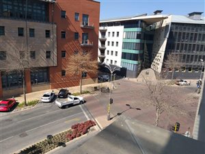 90 m² Commercial space in Melrose Arch