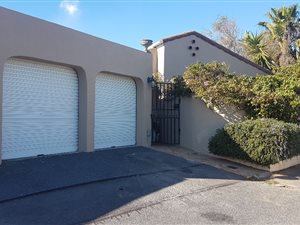 2 Bed House in Flamingo Vlei