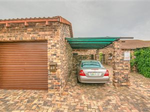 3 Bed Townhouse in Greenacres