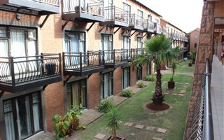 1 Bedroom Apartment in Langenhoven Park