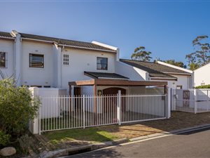 4 Bed House in Die Boord