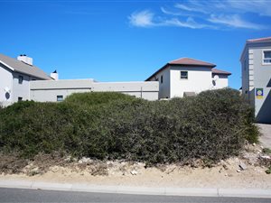 348 m² Land available in Calypso Beach