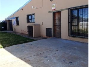 6 Bed House in Moorreesburg
