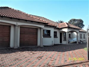 4 Bed House in Parkrand