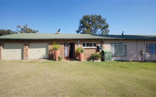 9.2 ha Farm in Rayton