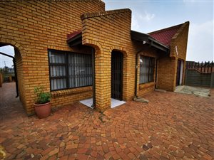 2 Bed House in Kwa Thema