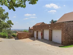 2 Bedroom Simplex in Rietvalleirand