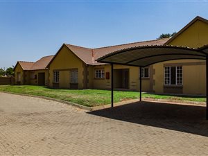 2 Bed Townhouse in Eldorette