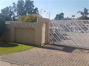 2 Bedroom Townhouse in Radiokop