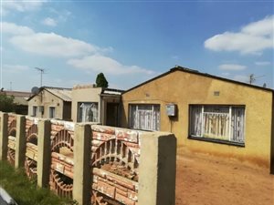 2 Bed House in Wattville
