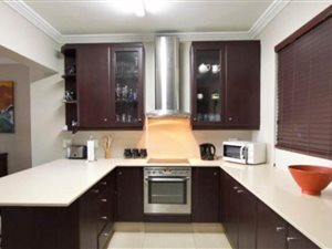 3 Bed House in Blythedale Beach