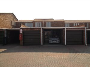 3 Bedroom Townhouse in Lakefield
