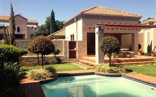 2 Bedroom Apartment in Melrose