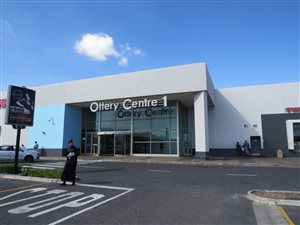 128 m² Retail Space in Ottery